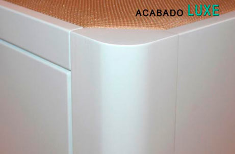 Detalles del acabado Luxe en el color blanco