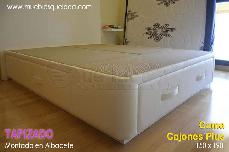 Cama con cajones blanca modelo Plus de 150x190 montada en Albacete