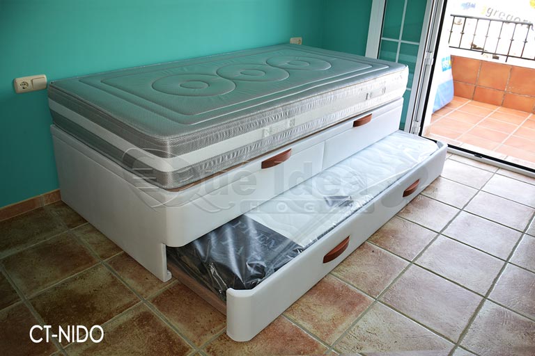 Canapé Nido individual color blanco con tiradores color cerezo más colchones viscoelásticos