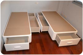 Dos camas con cajones de 80cm de ancho montadas