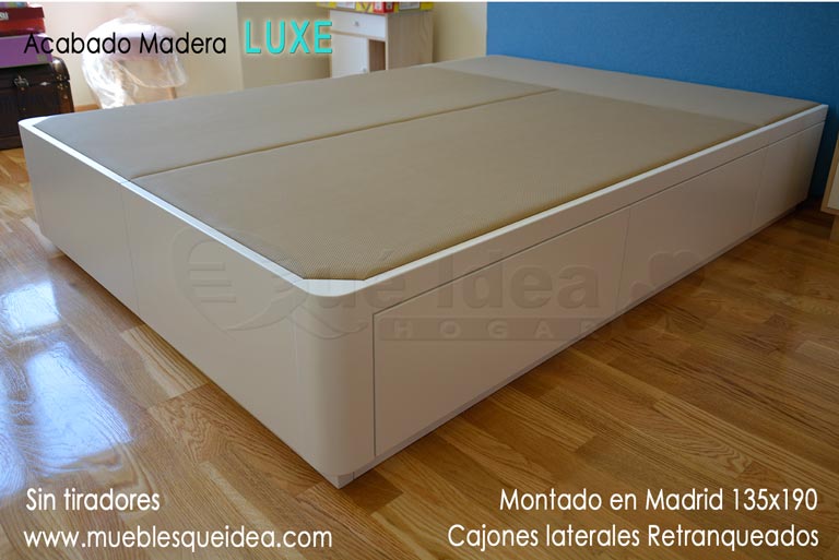 Canapé con seis cajones laterales sin tiradores montado en casa del cliente modelo cml6-zr