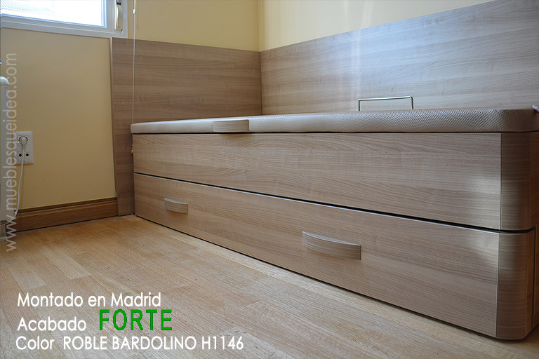 Canapé Nido de madera en color roble montado en Madrid